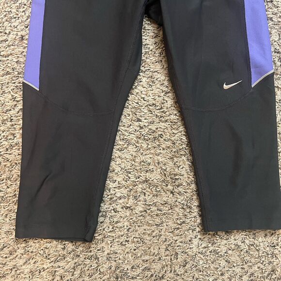 Nike women’s dri fit Nike running capri leggings size Small - Picture 3 of 7